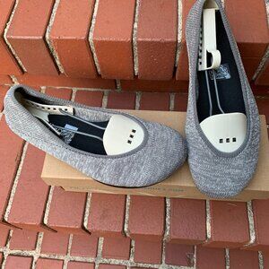 OESH Dream+ Heather Grey size 9 Women's shoes NWOT in Box